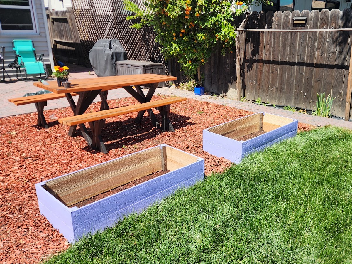 Picnic Set & Planter Boxes in Redwood City